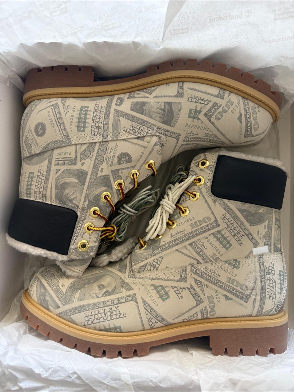 Supreme®/MM6 Maison Margiela
